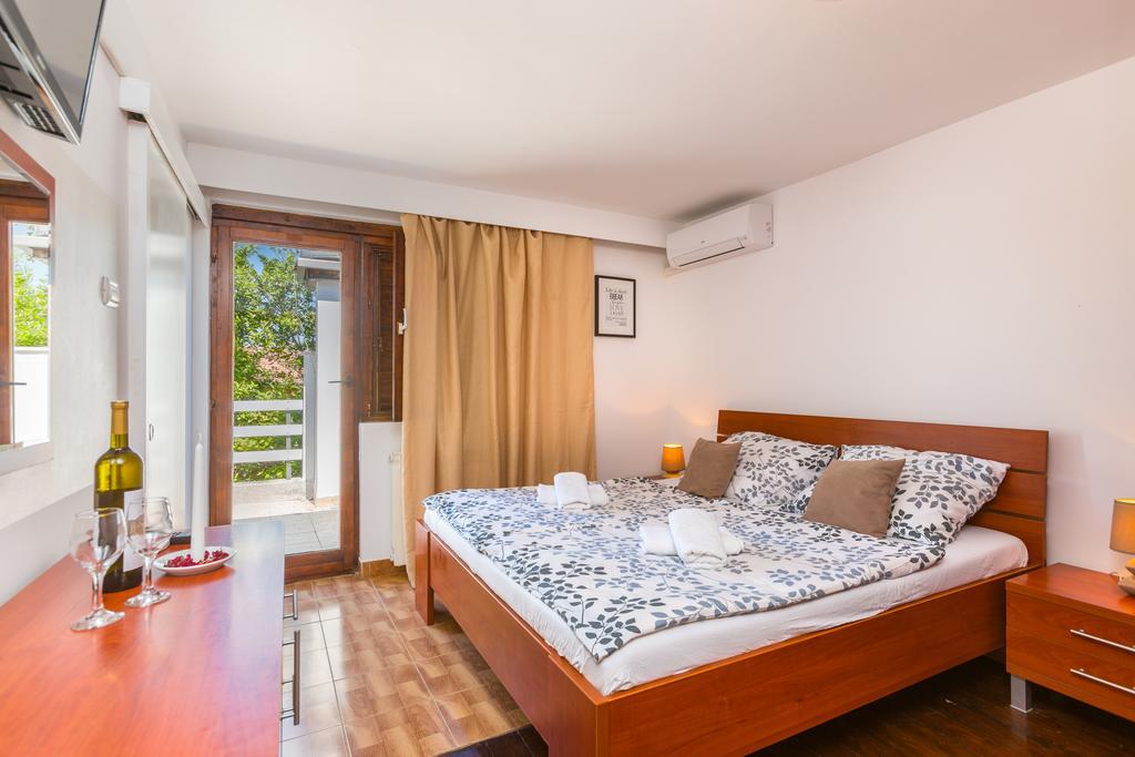 Bed & Breakfast La Fontana Medulin Bagian luar foto