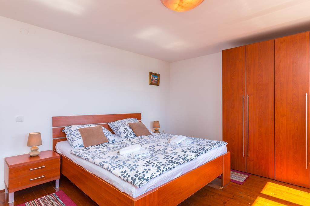 Bed & Breakfast La Fontana Medulin Bagian luar foto